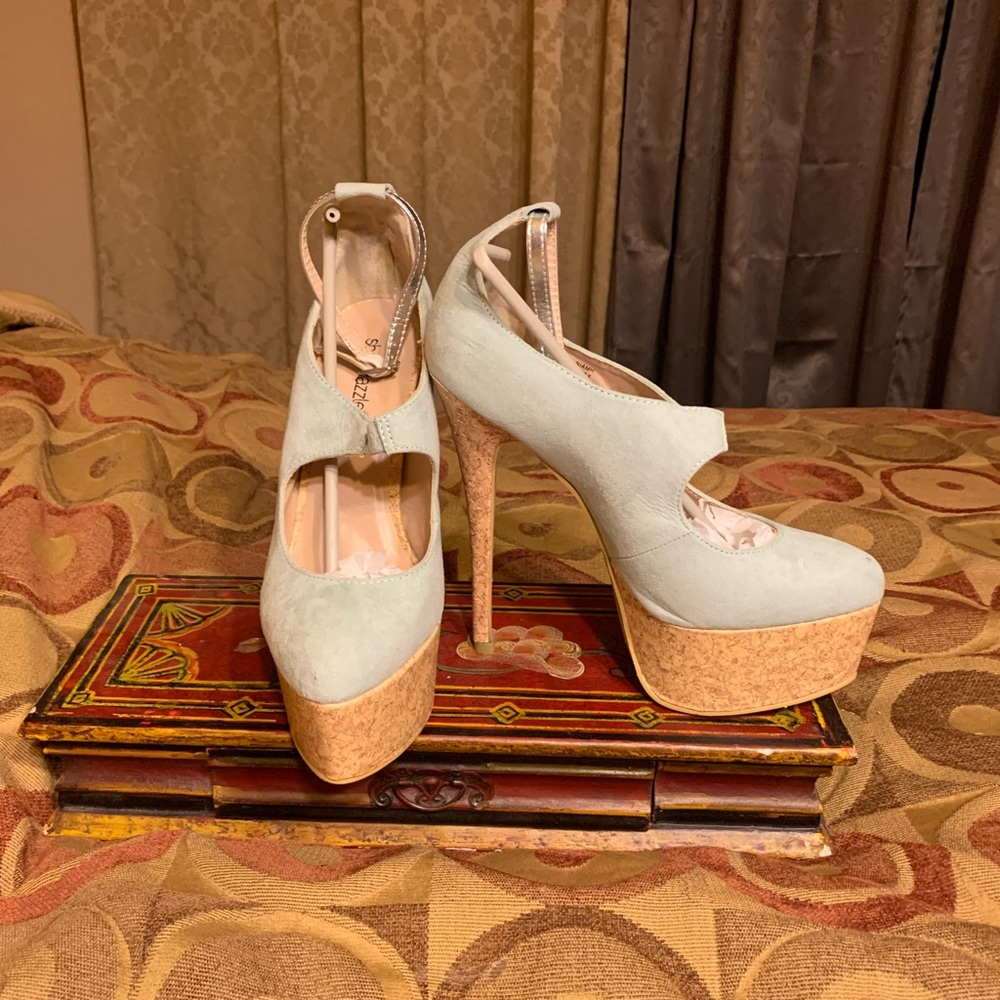 Shoedazzle “Niamh